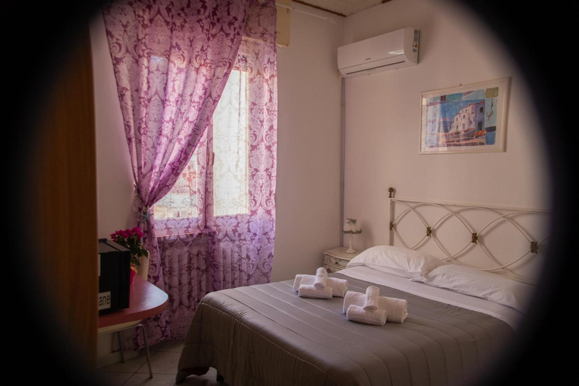 Hotel Ariston بيومبينوا المظهر الخارجي الصورة