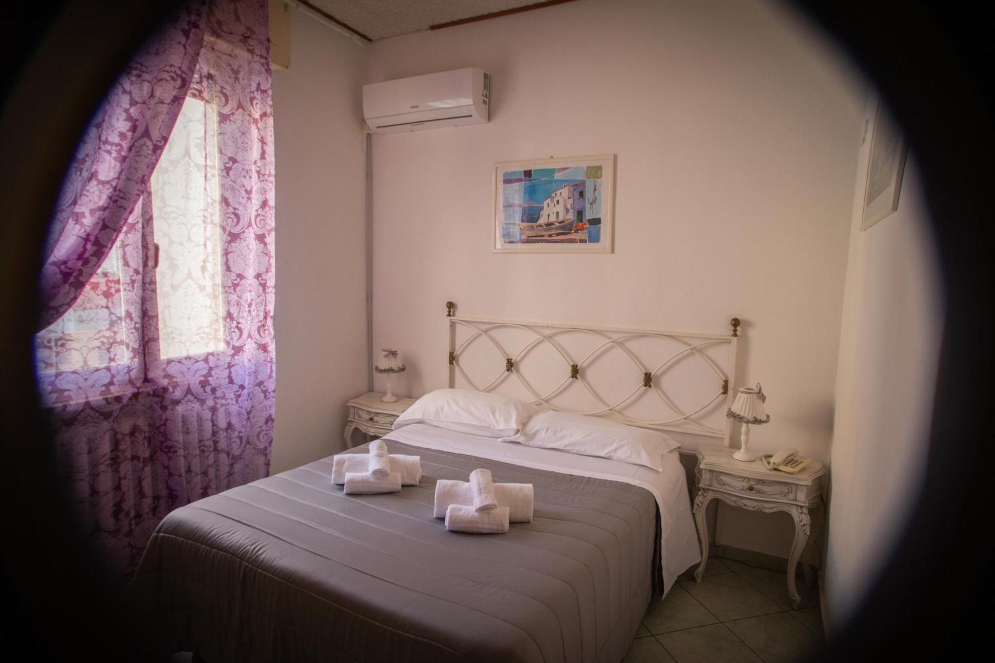 Hotel Ariston بيومبينوا المظهر الخارجي الصورة