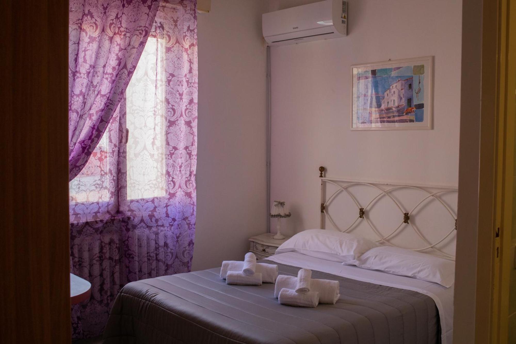 Hotel Ariston بيومبينوا المظهر الخارجي الصورة