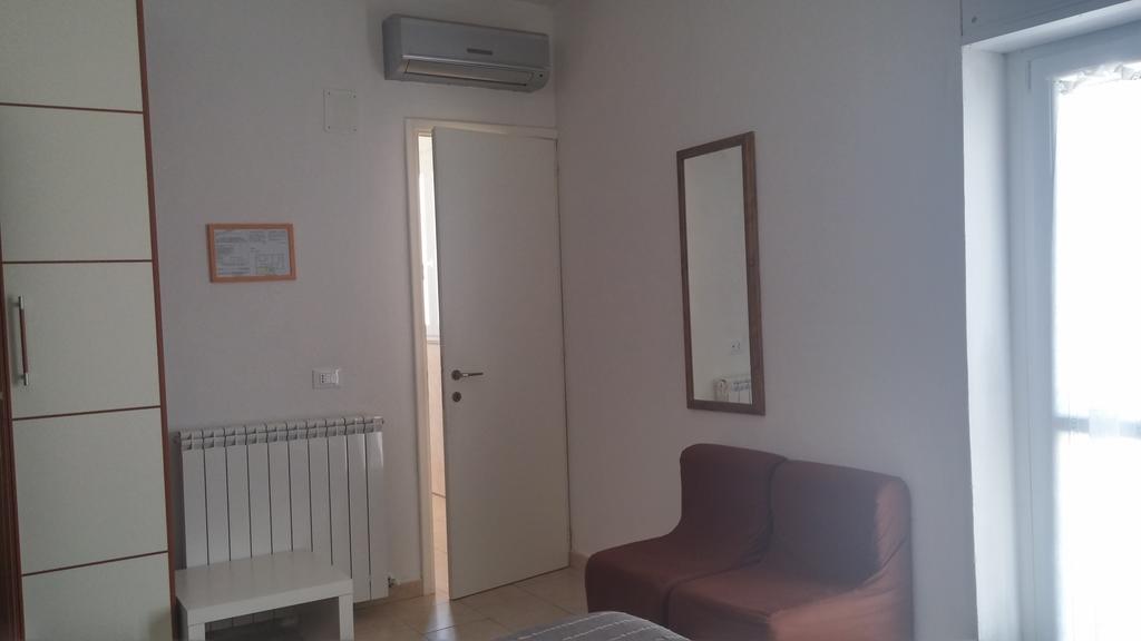 Hotel Ariston بيومبينوا المظهر الخارجي الصورة