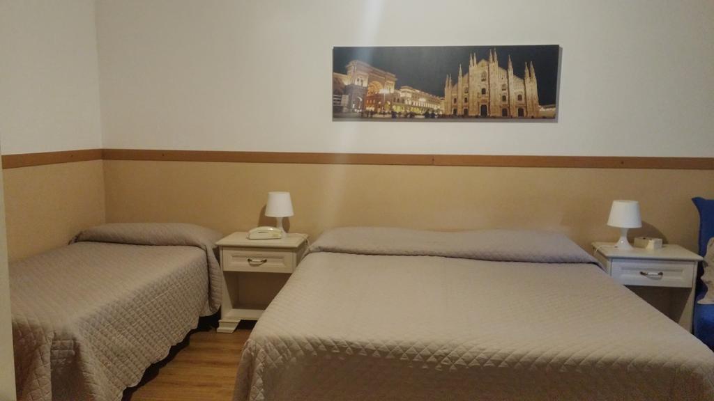 Hotel Ariston بيومبينوا المظهر الخارجي الصورة